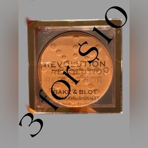 Revolution Makeup Bake & Blot Powder
